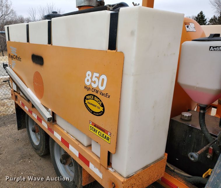 image for item IE9650 2012 Ring-o-matic 850  vacuum excavator