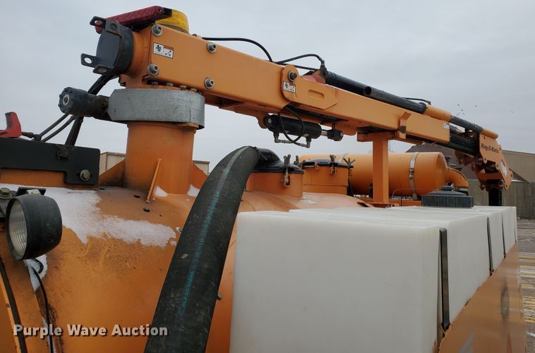 image for item IE9650 2012 Ring-o-matic 850  vacuum excavator