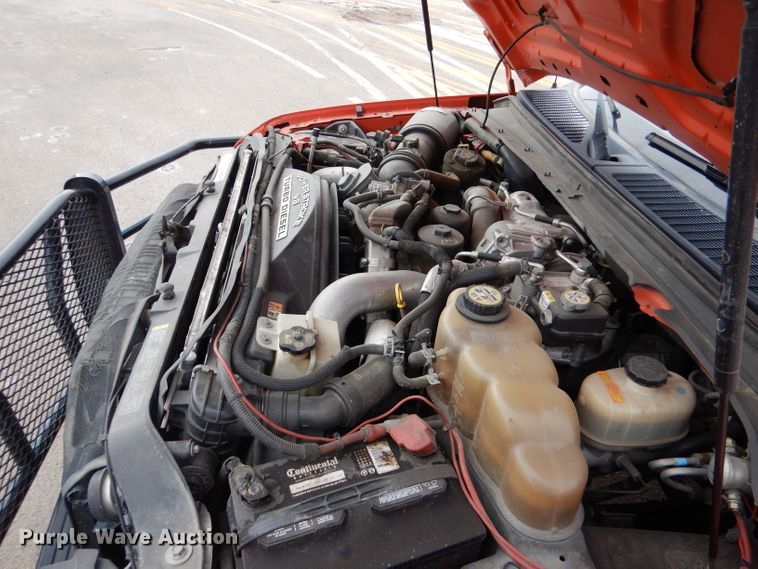 image for item IE9651 2008 Ford F250 Super Duty XL  Crew Cab utility bed pickup truck