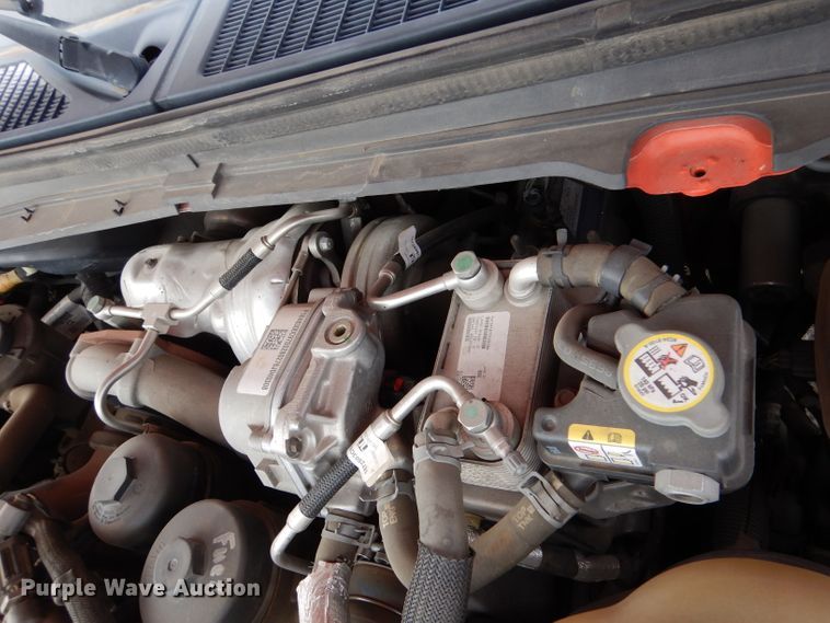 image for item IE9651 2008 Ford F250 Super Duty XL  Crew Cab utility bed pickup truck