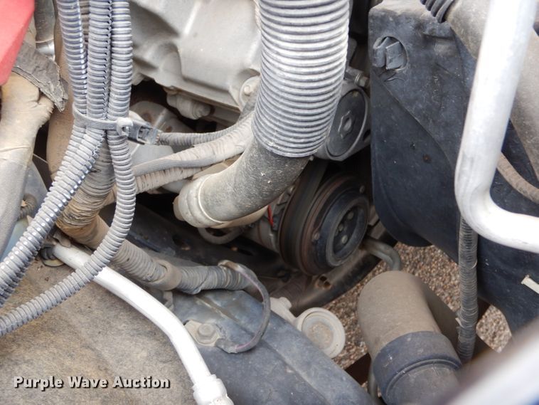 image for item IE9652 2011 Ford F250 Super Duty XL  utility bed pickup truck