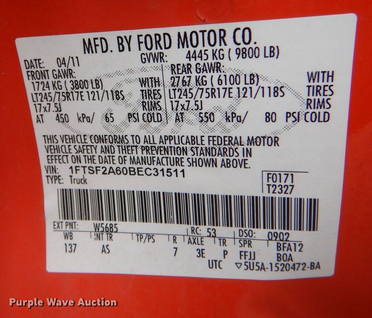 image for item IE9652 2011 Ford F250 Super Duty XL  utility bed pickup truck