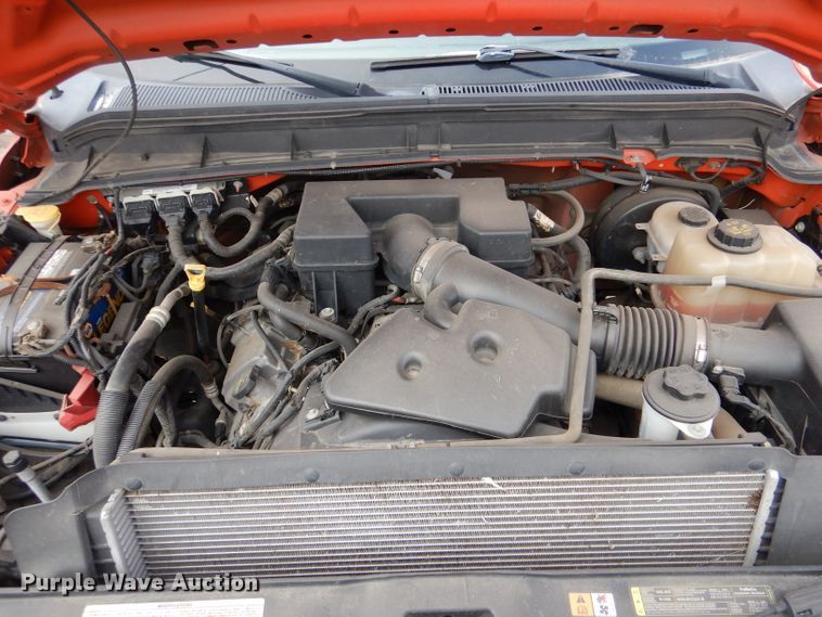 image for item IE9653 2011 Ford F250 Super Duty XL  utility bed pickup truck