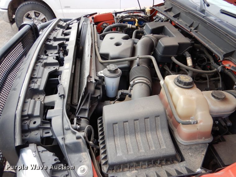 image for item IE9653 2011 Ford F250 Super Duty XL  utility bed pickup truck