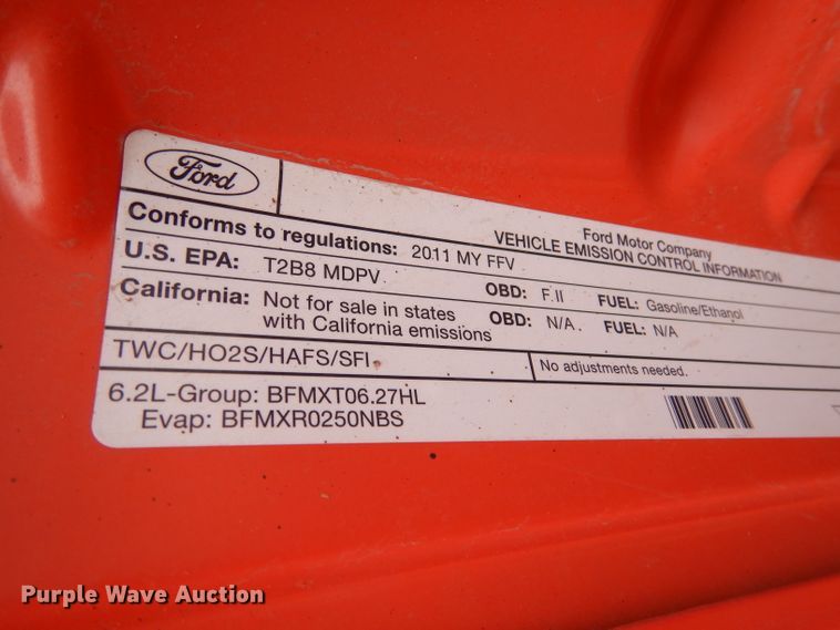 image for item IE9653 2011 Ford F250 Super Duty XL  utility bed pickup truck