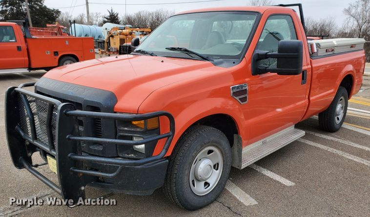 image for item IE9654 2008 Ford F250 Super Duty XL  pickup truck