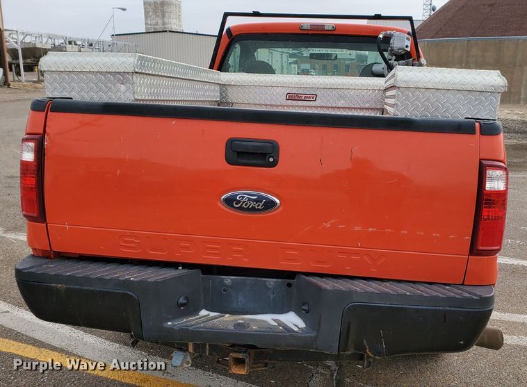 image for item IE9654 2008 Ford F250 Super Duty XL  pickup truck