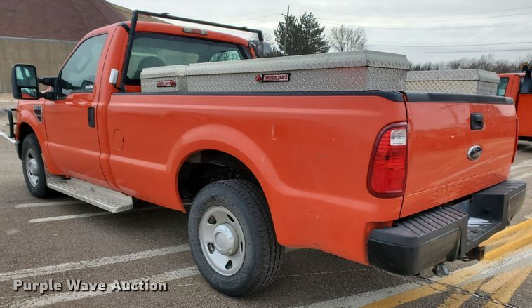 image for item IE9654 2008 Ford F250 Super Duty XL  pickup truck