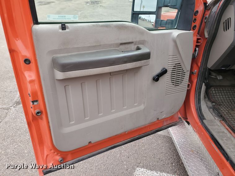 image for item IE9654 2008 Ford F250 Super Duty XL  pickup truck