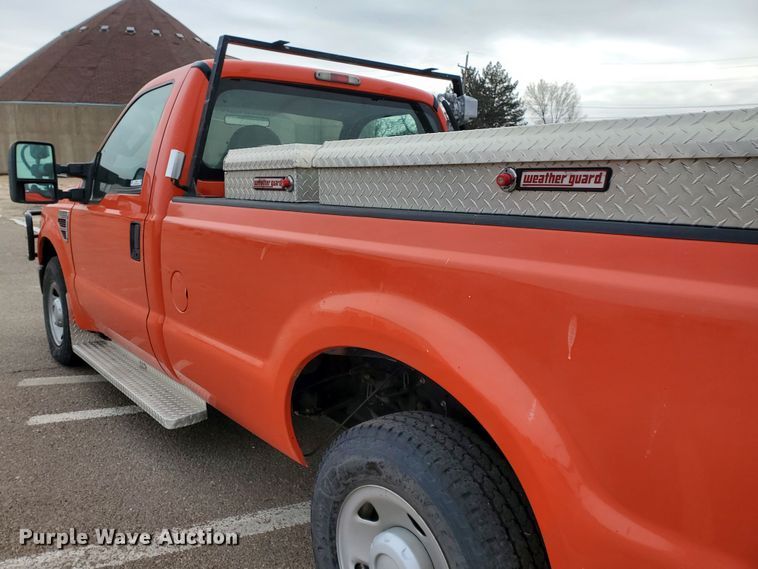 image for item IE9654 2008 Ford F250 Super Duty XL  pickup truck