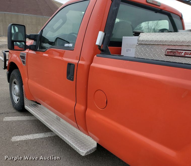 image for item IE9654 2008 Ford F250 Super Duty XL  pickup truck