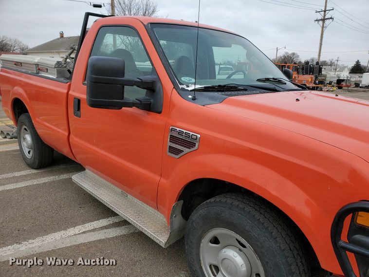 image for item IE9654 2008 Ford F250 Super Duty XL  pickup truck
