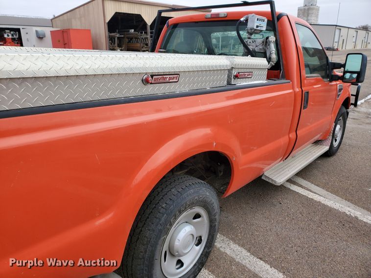 image for item IE9654 2008 Ford F250 Super Duty XL  pickup truck