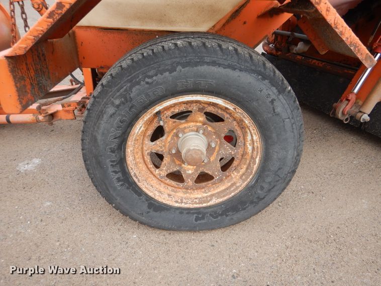 image for item IE9657 2006 Broce RJ-350  broom