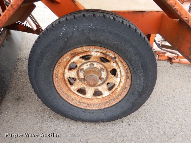 image for item IE9657 2006 Broce RJ-350  broom