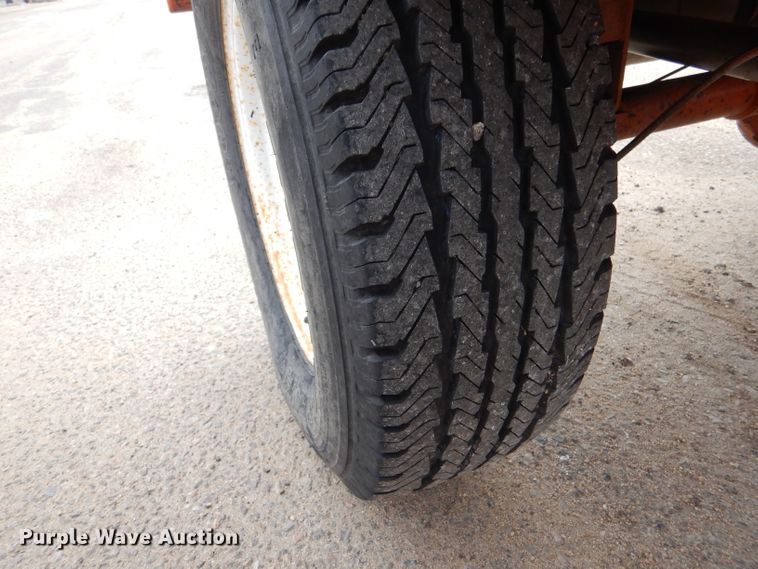 image for item IE9657 2006 Broce RJ-350  broom