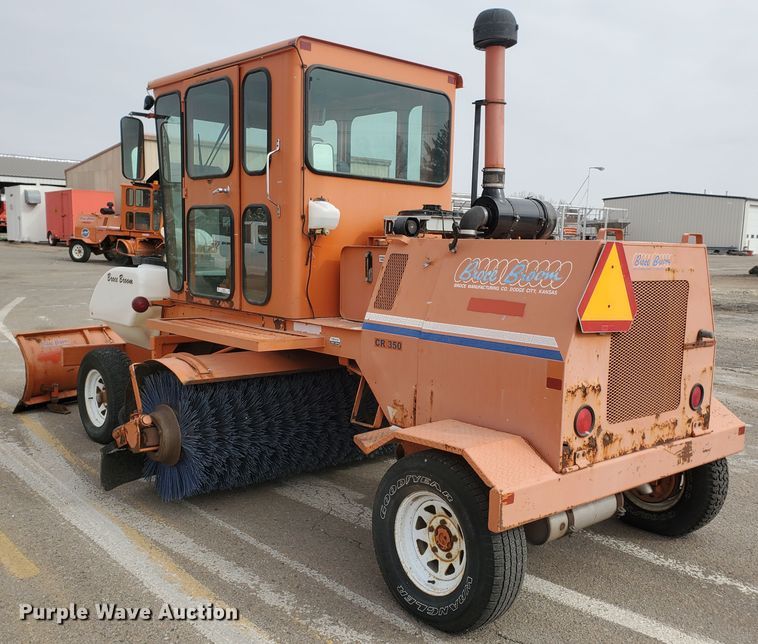 image for item IE9658 2001 Broce CR350  broom