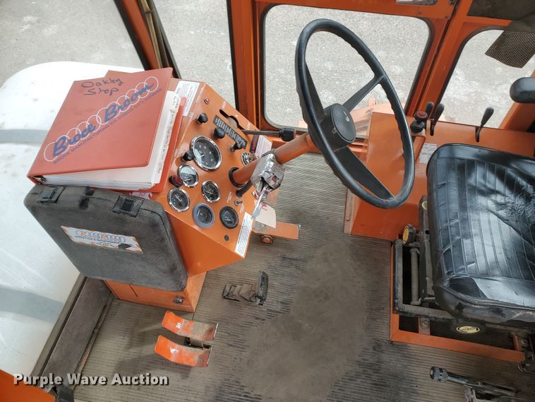 image for item IE9658 2001 Broce CR350  broom