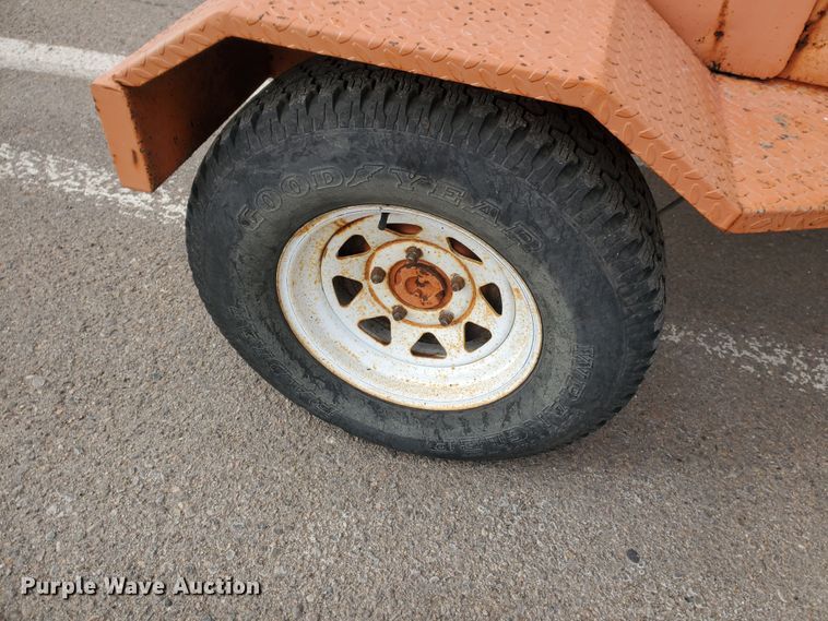 image for item IE9658 2001 Broce CR350  broom