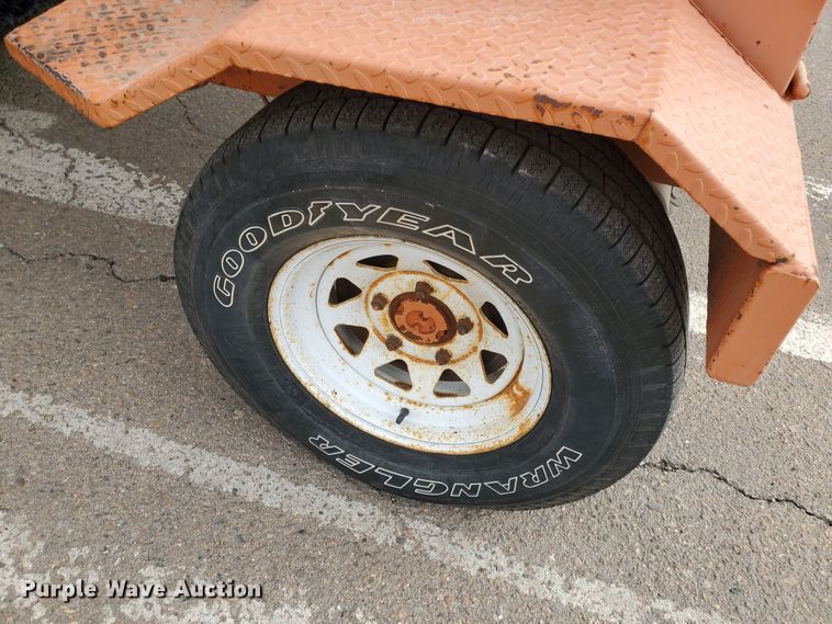 image for item IE9658 2001 Broce CR350  broom