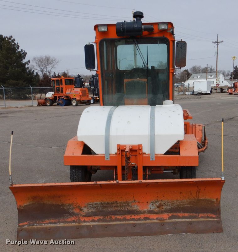 image for item IE9659 2004 Broce RJ-350  broom