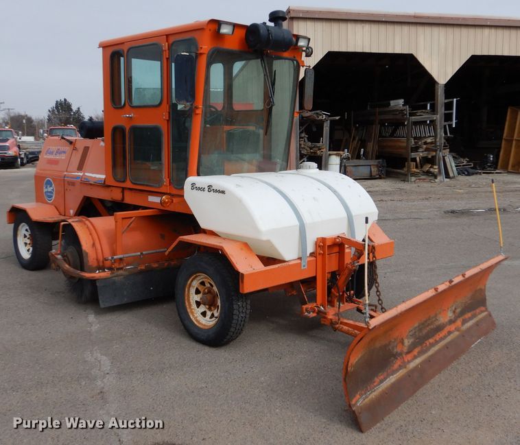 image for item IE9659 2004 Broce RJ-350  broom