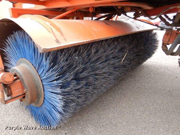 image for item IE9659 2004 Broce RJ-350  broom