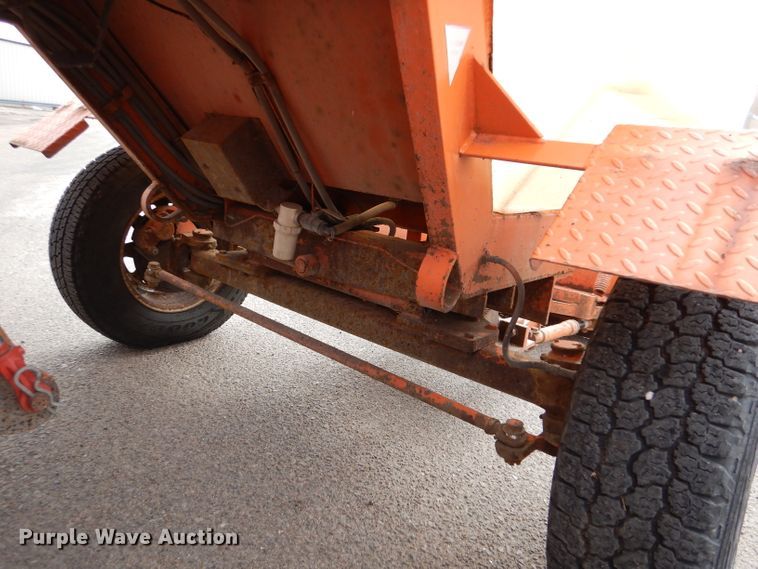 image for item IE9659 2004 Broce RJ-350  broom