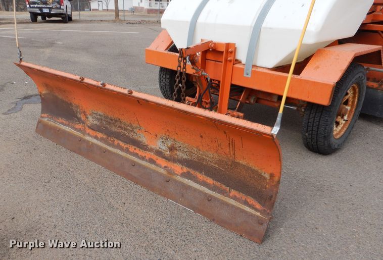 image for item IE9659 2004 Broce RJ-350  broom