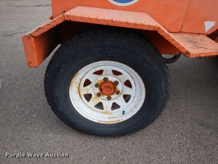 image for item IE9659 2004 Broce RJ-350  broom