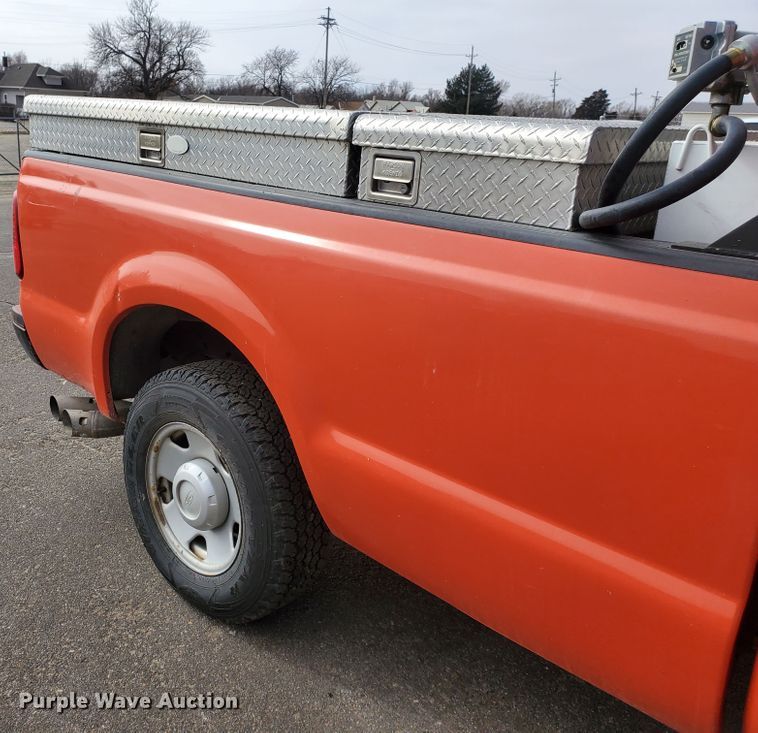 image for item IE9660 2008 Ford F250 Super Duty XL  pickup truck