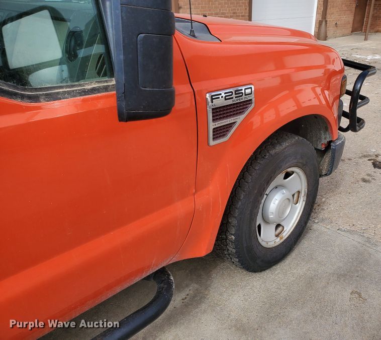 image for item IE9660 2008 Ford F250 Super Duty XL  pickup truck