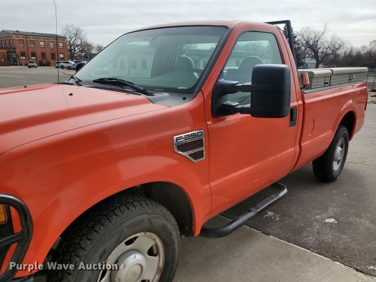 image for item IE9660 2008 Ford F250 Super Duty XL  pickup truck