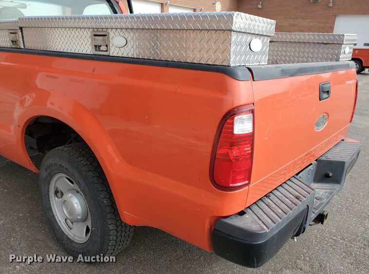 image for item IE9660 2008 Ford F250 Super Duty XL  pickup truck