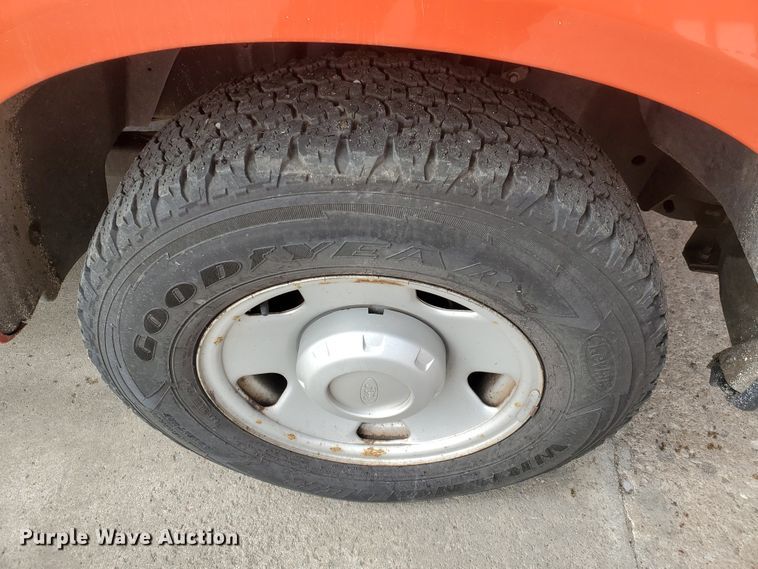 image for item IE9660 2008 Ford F250 Super Duty XL  pickup truck