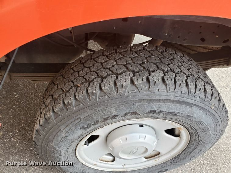 image for item IE9660 2008 Ford F250 Super Duty XL  pickup truck