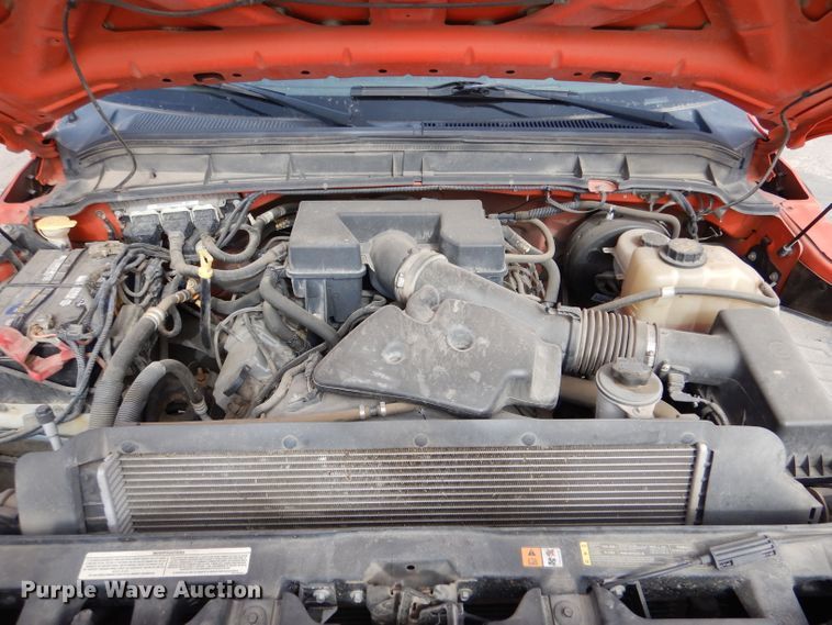 image for item IE9661 2011 Ford F250 Super Duty XL  utility bed pickup truck