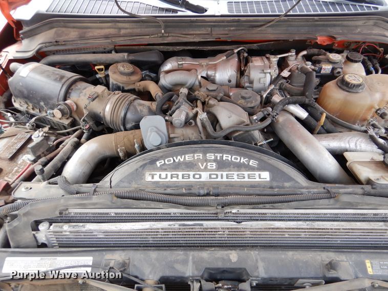 image for item IE9662 2008 Ford F250 Super Duty  Crew Cab utility bed pickup truck