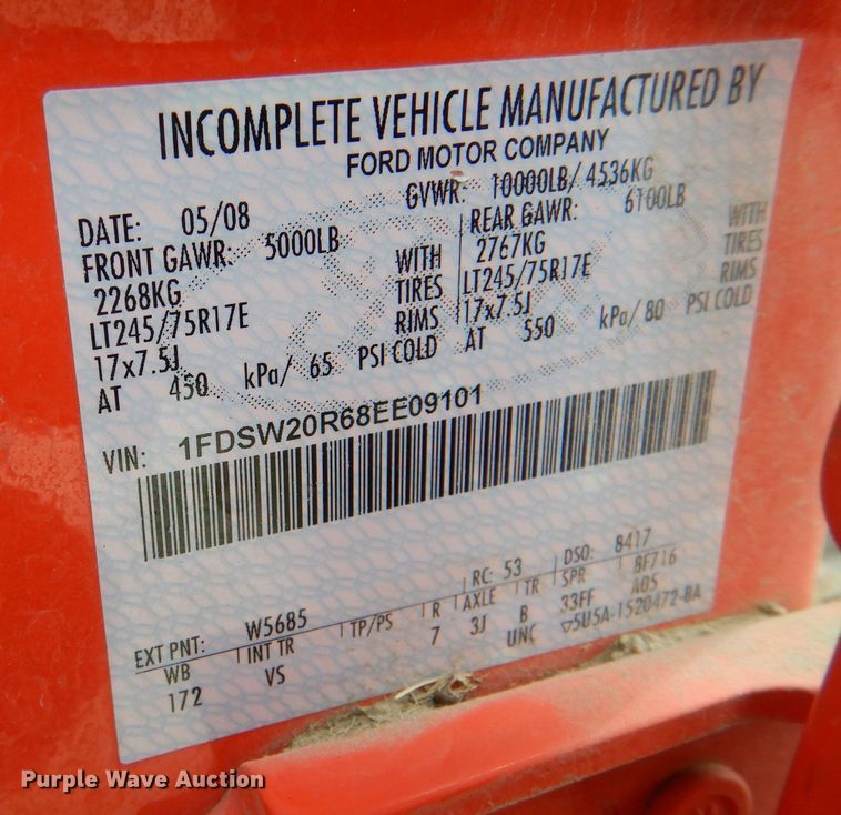 image for item IE9662 2008 Ford F250 Super Duty  Crew Cab utility bed pickup truck