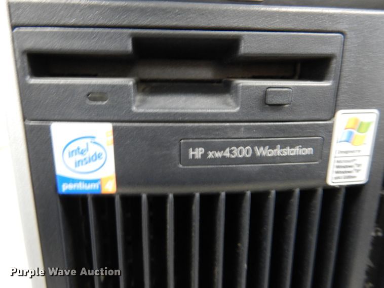 image for item IE9676 (14) Compaq laptops