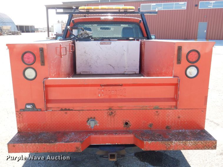 image for item IE9678 2011 Ford F250 Super Duty XL  utility bed pickup truck