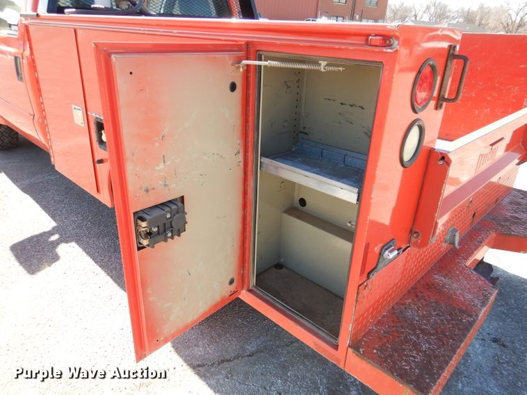 image for item IE9678 2011 Ford F250 Super Duty XL  utility bed pickup truck