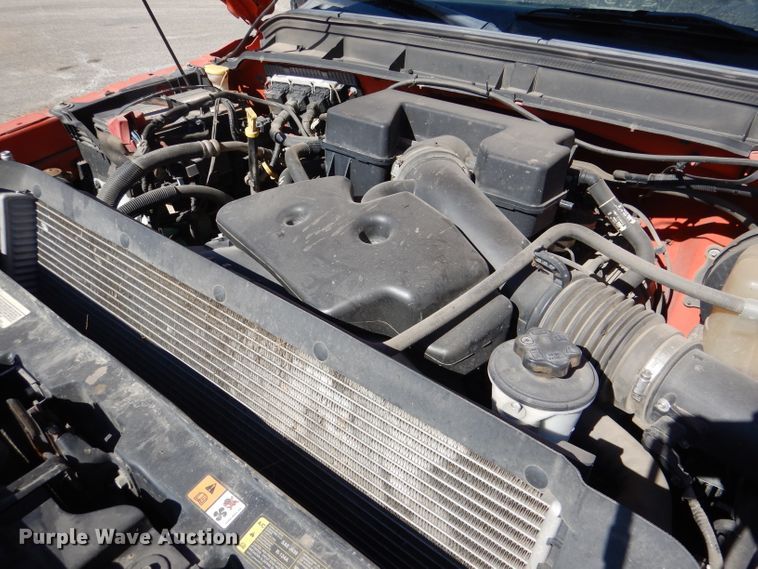 image for item IE9678 2011 Ford F250 Super Duty XL  utility bed pickup truck