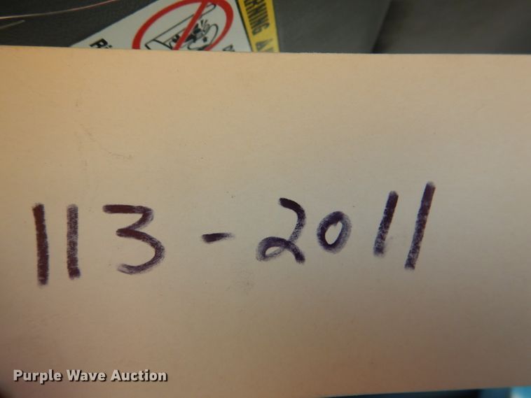 image for item IE9678 2011 Ford F250 Super Duty XL  utility bed pickup truck