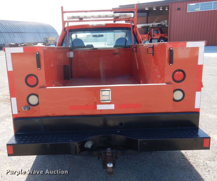 image for item IE9679 2008 Ford F250 Super Duty  utility bed pickup truck