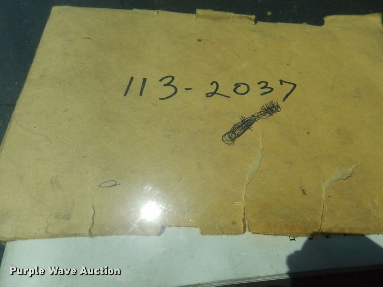 image for item IE9679 2008 Ford F250 Super Duty  utility bed pickup truck