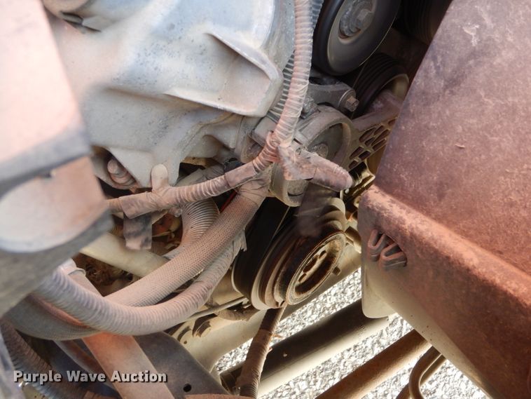 image for item IE9680 2010 Ford F250 Super Duty XL  utility bed pickup truck