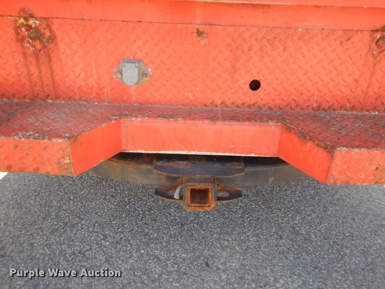 image for item IE9681 2011 Ford F250 Super Duty XL  utility bed pickup truck