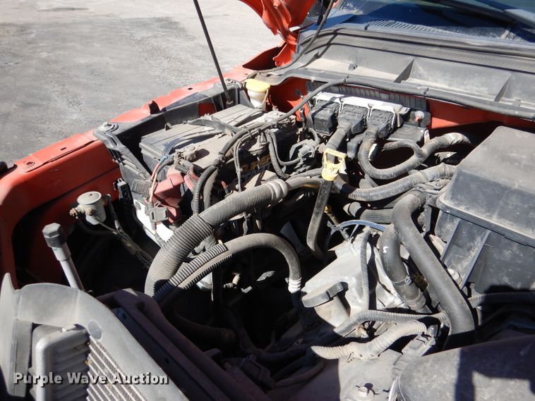 image for item IE9681 2011 Ford F250 Super Duty XL  utility bed pickup truck