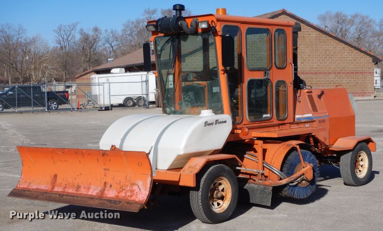 image for item IE9683 2006 Broce RJ-350  broom